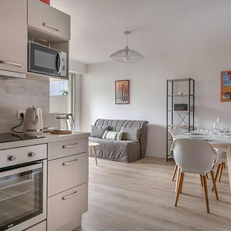 Апартаменты Coquet A 300 M Du Port Du Pouliguen