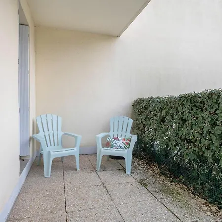 Coquet A 300 M Du Port Du Pouliguen * Ле-Пулиген